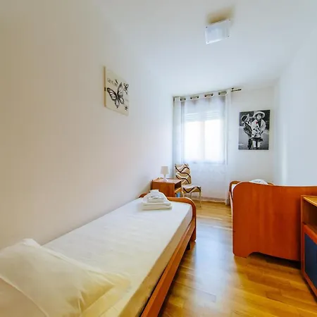 Welc-om Sofia Apartment